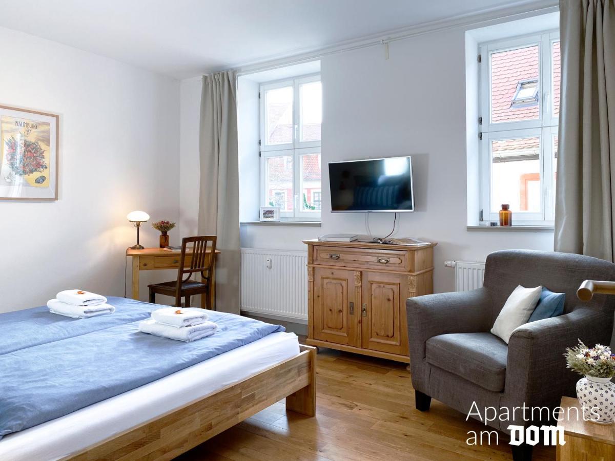 Apartments Am Dom Наумбург Екстериор снимка