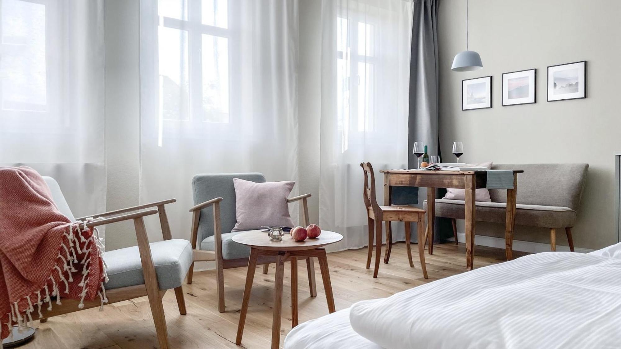 Apartments Am Dom Наумбург Екстериор снимка